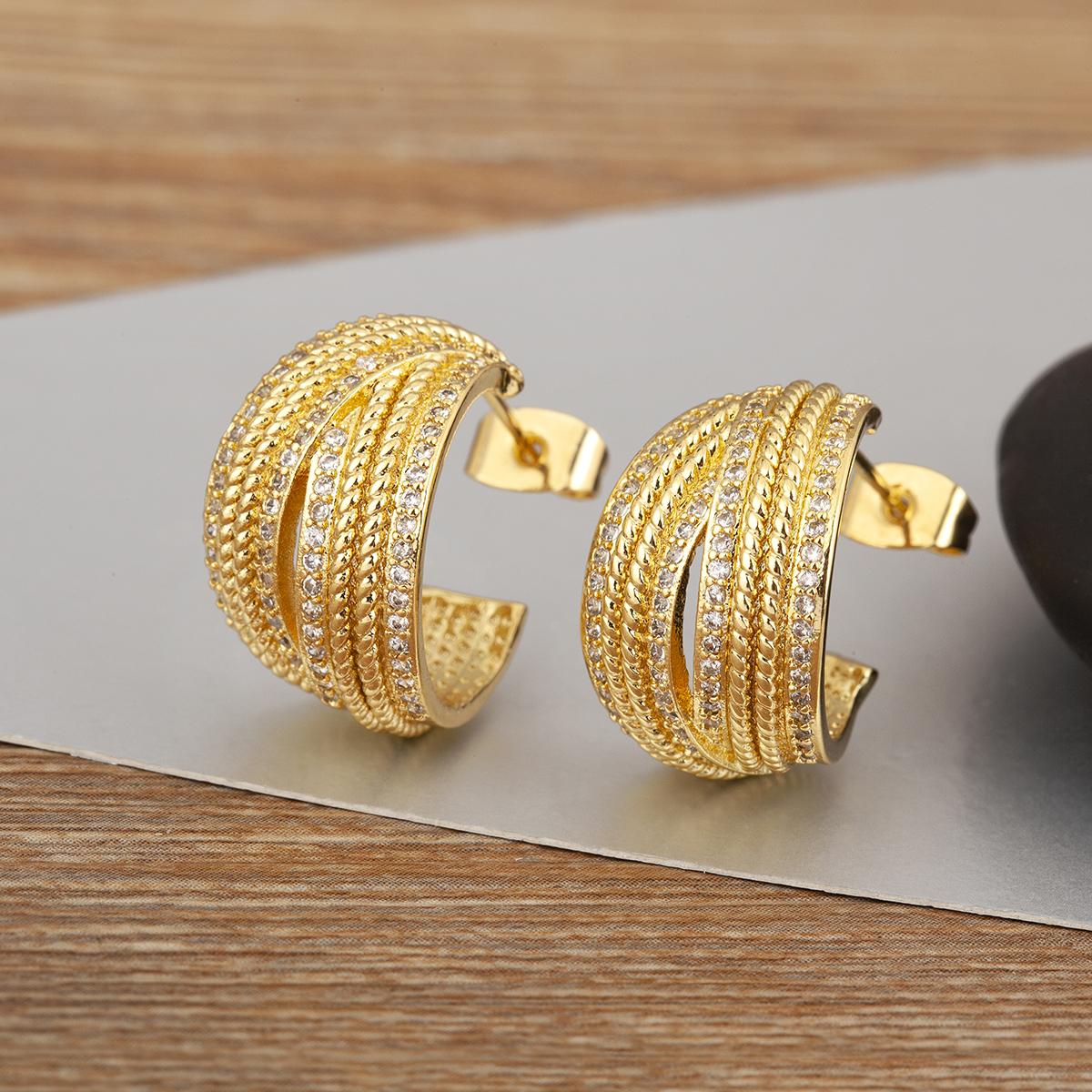 Nidin New Retro Copper Shiny Crystal Zircon Multilayer Stud Earrings For Women Female Trendy Temperament Ear Jewelry Party Gifts золотий
Nidin New Retro Copper Shiny Crystal Zircon Multilayer Stud Earrings For Women Female Trendy Temperament Ear Jewelry Party Gifts золотий