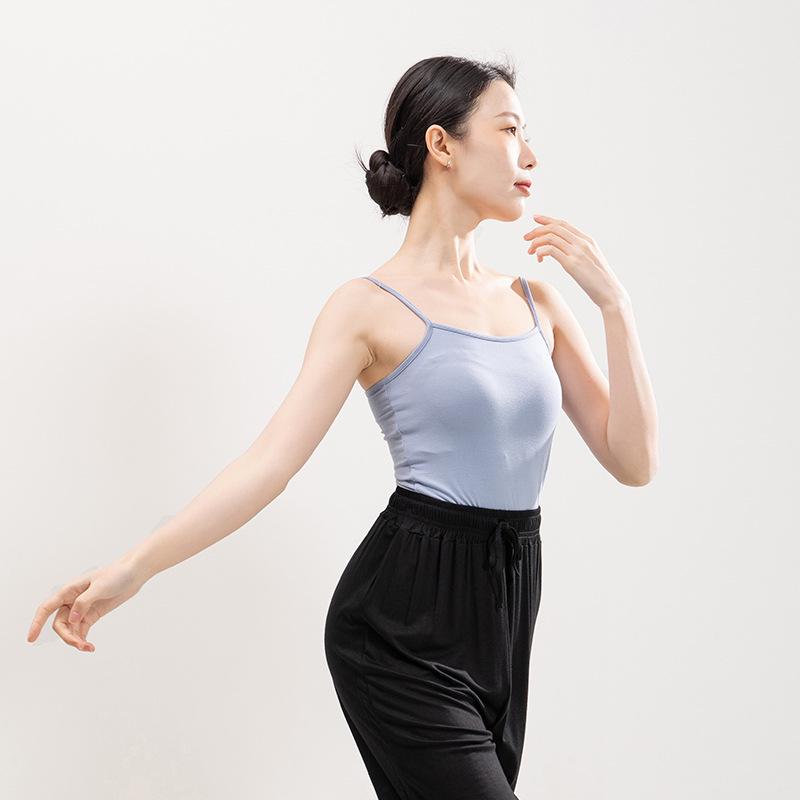 Женский модальный топ с длинным рукавом для осени/весны - китайские танцы, йога и формирование фигуры M
Женский модальный топ с длинным рукавом для осени/весны - китайские танцы, йога и формирование фигуры M