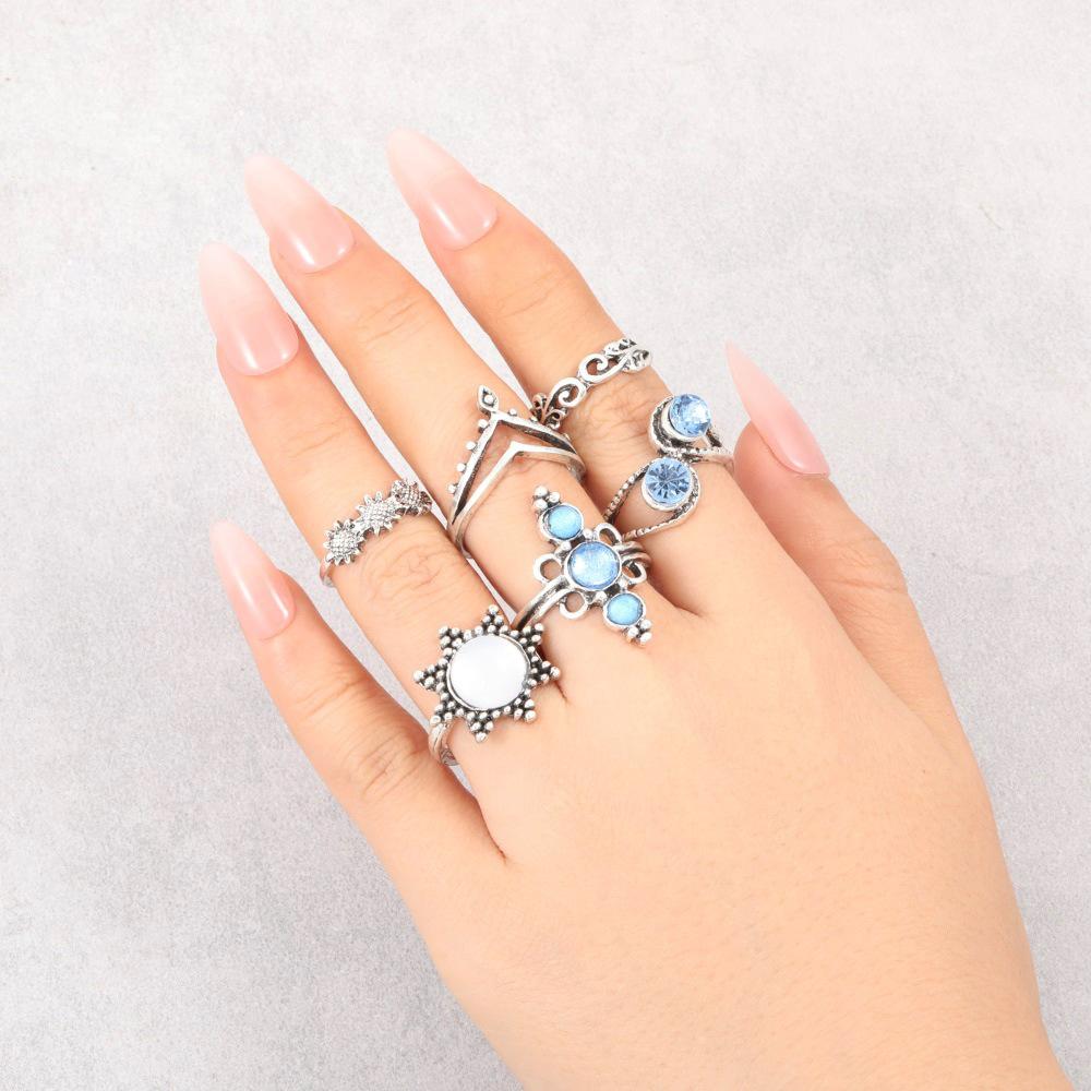 Jewelry Vintage Diamond Engraved Crown Starry Sky Gemstone, Sunflower 6-Piece Combination Set Ring
Jewelry Vintage Diamond Engraved Crown Starry Sky Gemstone, Sunflower 6-Piece Combination Set Ring