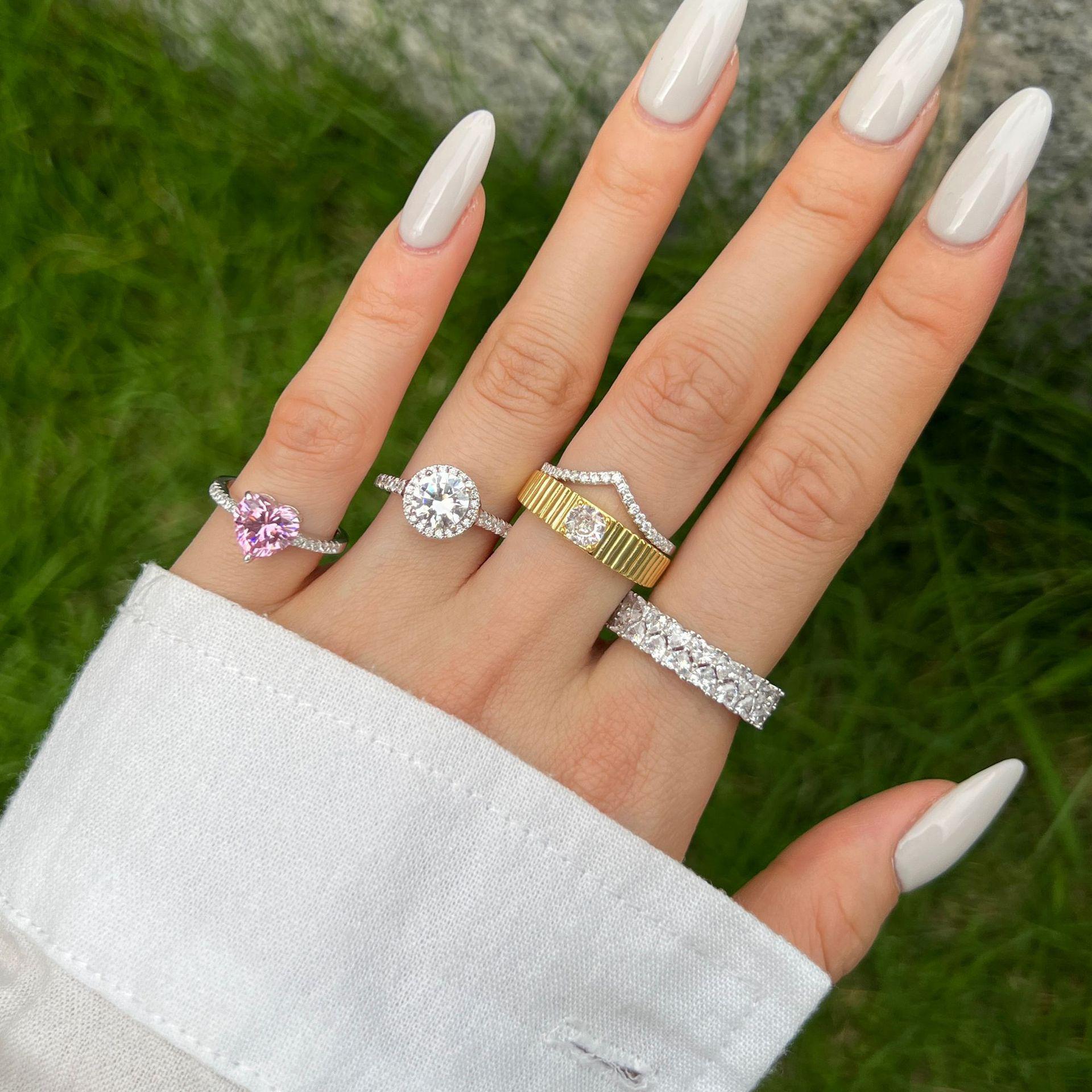 Korean-Style S925 Sterling Silver Zircon Heart Ring for Women - Trendy & Unique Design. Size 7
Korean-Style S925 Sterling Silver Zircon Heart Ring for Women - Trendy & Unique Design. Size 7