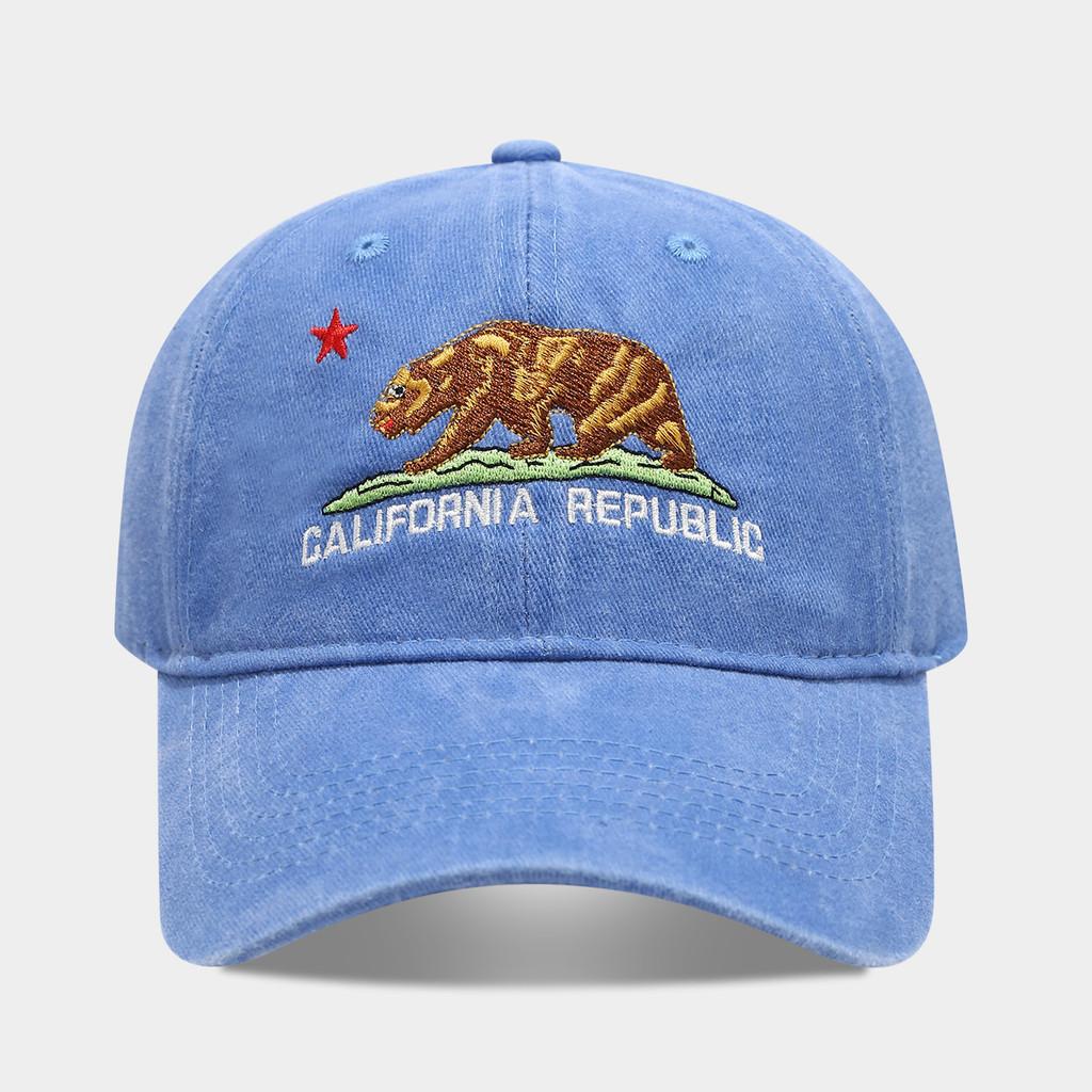 Bear Embroidered Baseball Cap With Sun Protection For Casual Outdoor Activities світло-синій колір
Bear Embroidered Baseball Cap With Sun Protection For Casual Outdoor Activities світло-синій колір