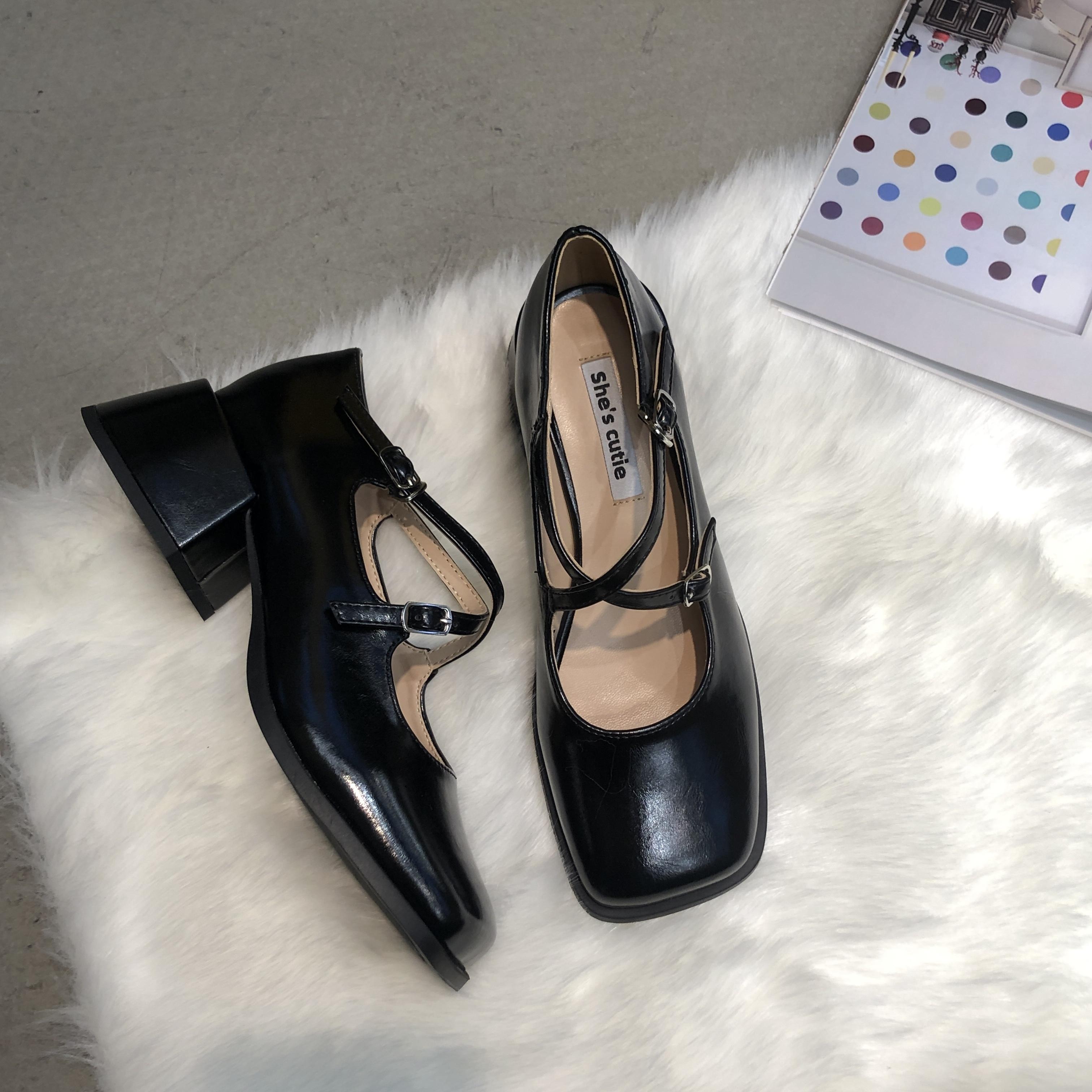 мода Модные женские туфли Mary Kanes женские туфли на среднем каблуке с плоским каблуком и перекрестными шнурками черные зеленые фиолетовые бежевые осенние весенние туфли женские 35-39 5.5 чёрный
мода Модные женские туфли Mary Kanes женские туфли на среднем каблуке с плоским каблуком и перекрестными шнурками черные зеленые фиолетовые бежевые осенние весенние туфли женские 35-39 5.5 чёрный