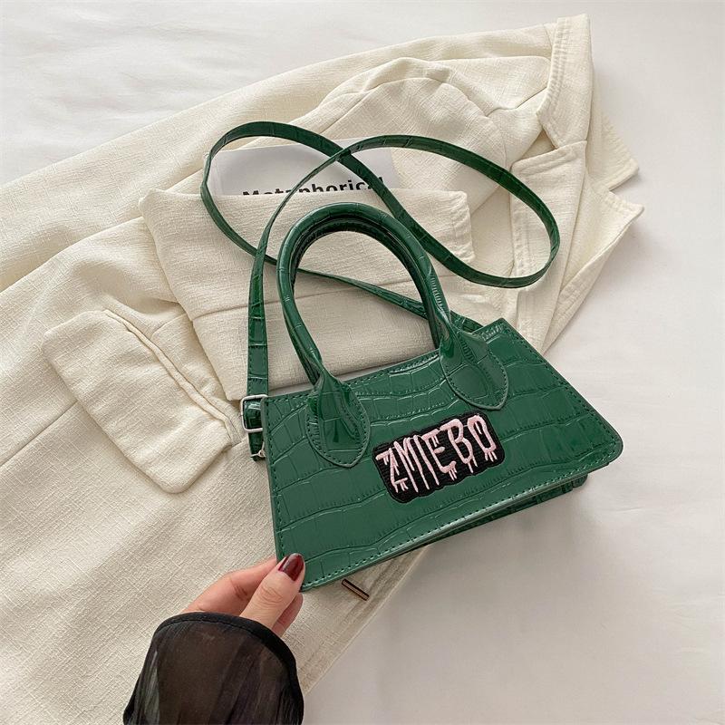 Niche design retro messenger bag 2024 summer new fashion shoulder bag simple casual portable small square bag women зелений
Niche design retro messenger bag 2024 summer new fashion shoulder bag simple casual portable small square bag women зелений