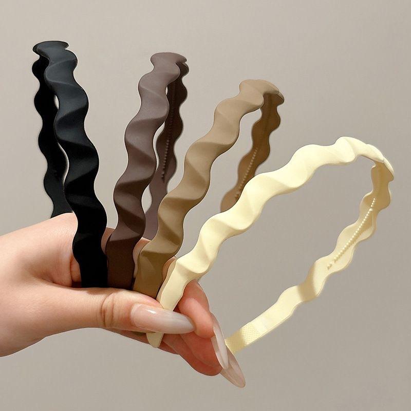 4-Pack Mixed Color Matte Wave Hairbands Set, Elegant and Versatile Style, Suitable for Daily Wear, Dates, and Gifting
4-Pack Mixed Color Matte Wave Hairbands Set, Elegant and Versatile Style, Suitable for Daily Wear, Dates, and Gifting