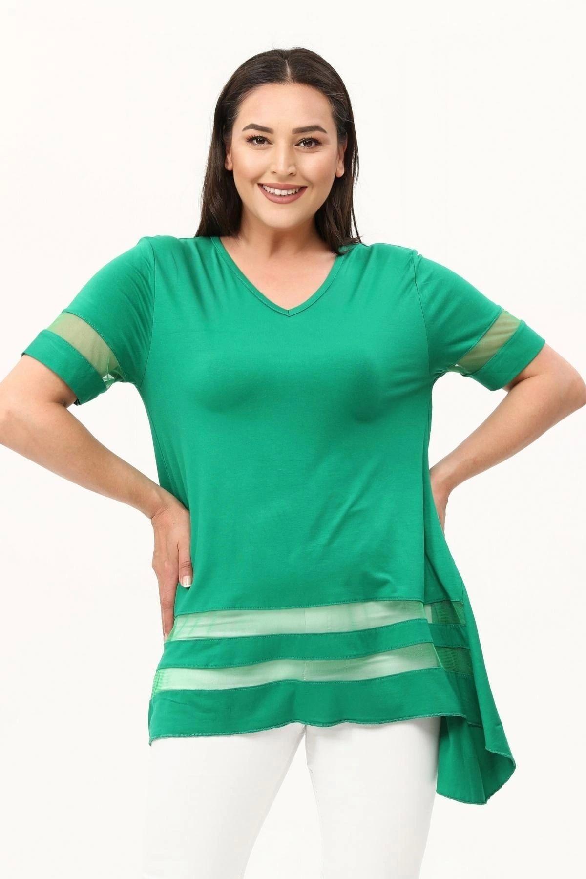 Women s Big Size Blouse Asymmetrical Blouse with Tulle Stripes on the Skirt and Sleeves XL/2XL
Women s Big Size Blouse Asymmetrical Blouse with Tulle Stripes on the Skirt and Sleeves XL/2XL
