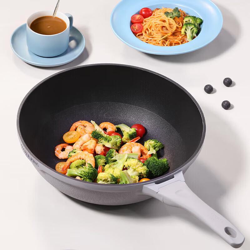 Chuida Huang 32cm Flat Bottom Non-stick Stir-fry Pan
Chuida Huang 32cm Flat Bottom Non-stick Stir-fry Pan
