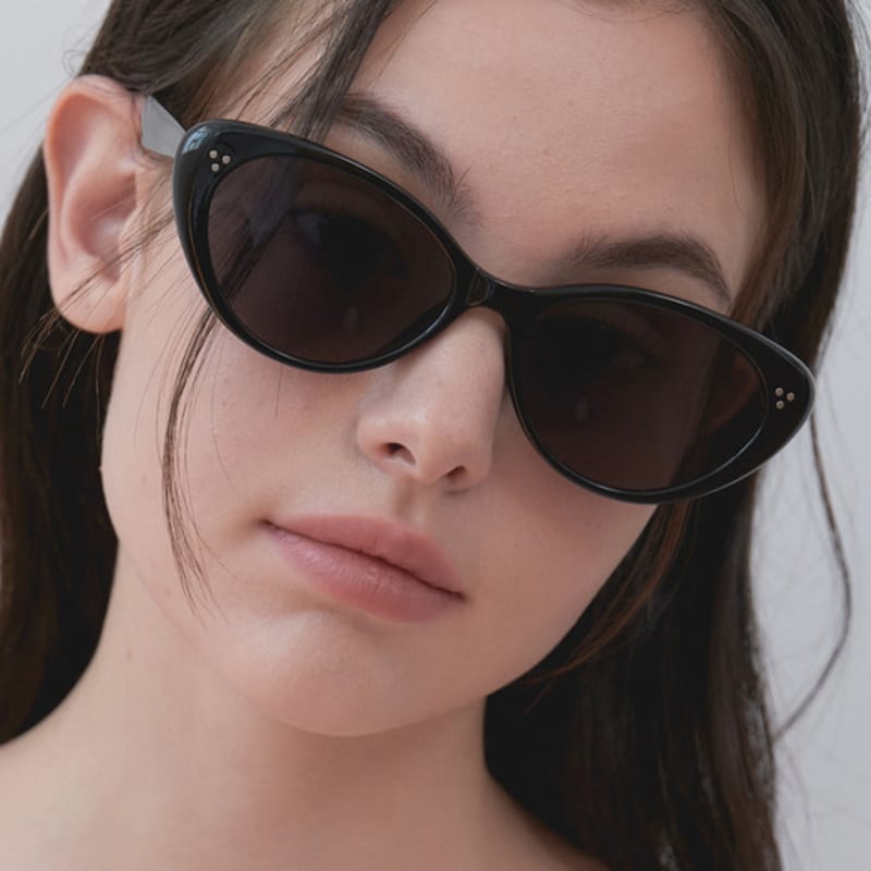 One Brilliant Carmen-OB435-Black FREE
One Brilliant Carmen-OB435-Black FREE
