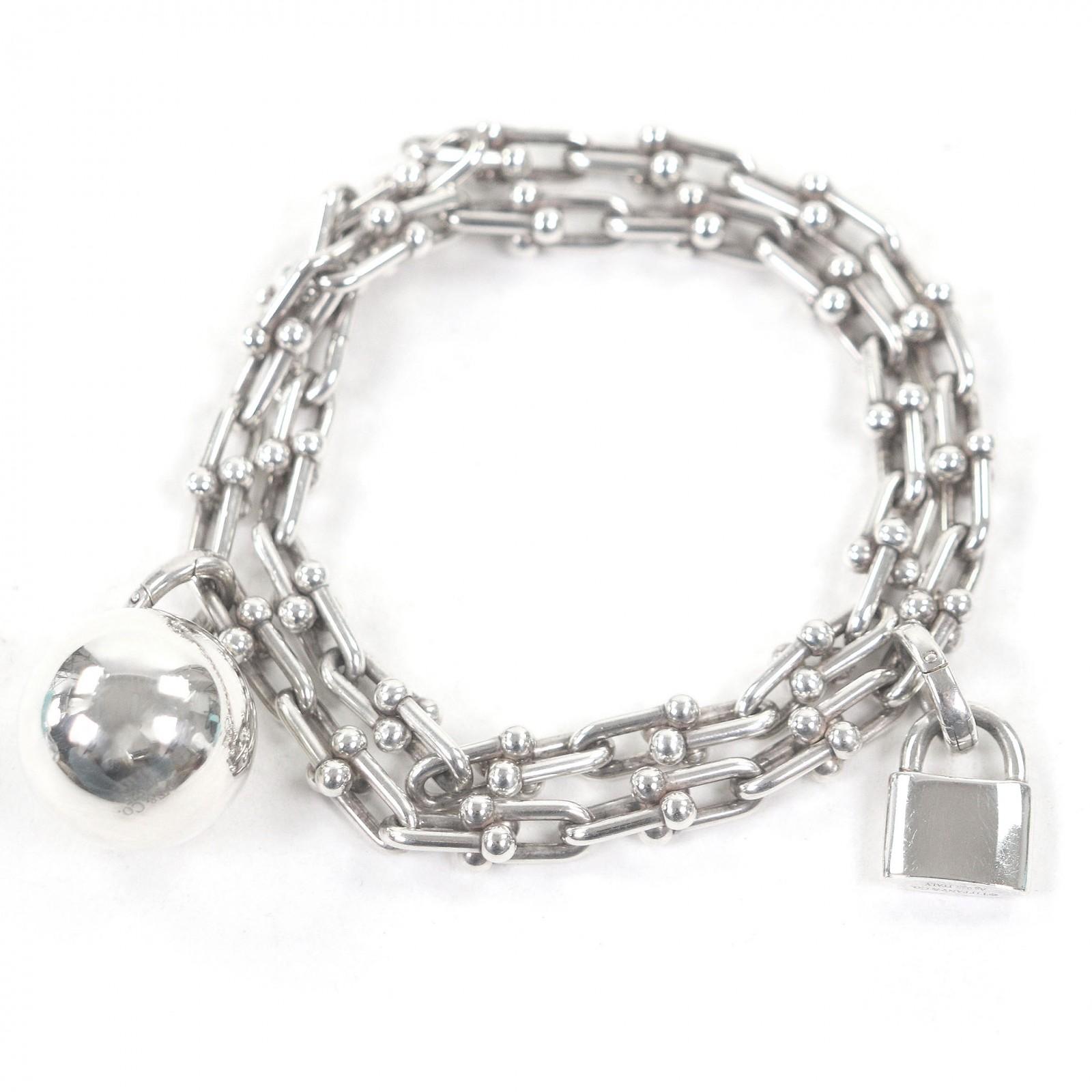 Great TIFFANY&Co. bracelet hardware small wrap Silver Used
Great TIFFANY&Co. bracelet hardware small wrap Silver Used
