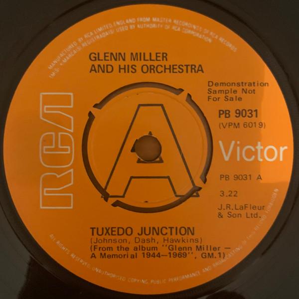 7-дюймовая пластинка GLENN MILLER & HIS ORCHESTRA - Tuxedo Junction / American Patrol PB9031PROMO RCA Victor UK Джаз Б/У
7-дюймовая пластинка GLENN MILLER & HIS ORCHESTRA - Tuxedo Junction / American Patrol PB9031PROMO RCA Victor UK Джаз Б/У