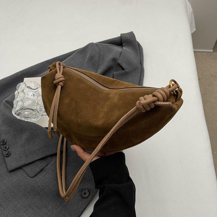 Fashion Quilted Shoulder Bag Half Moon Faux Suede Underarm Bag Vintage Faux Suede Crossbody Bags for Women Handbag Designer Bags
Fashion Quilted Shoulder Bag Half Moon Faux Suede Underarm Bag Vintage Faux Suede Crossbody Bags for Women Handbag Designer Bags