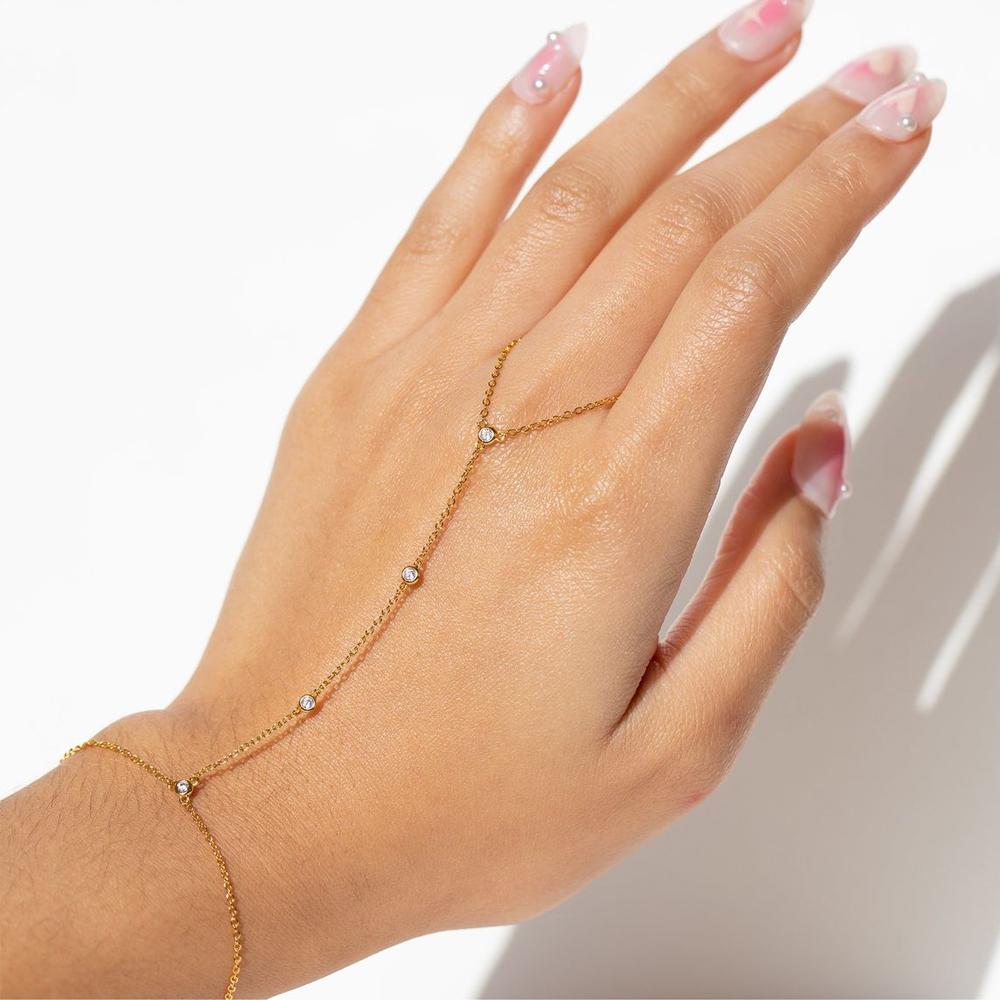 18K Gold Plated Stainless Steel Hand Chain Bracelet Zircon Link Slave Finger Ring Bracelet Fashion Jewelry for Women золотой
18K Gold Plated Stainless Steel Hand Chain Bracelet Zircon Link Slave Finger Ring Bracelet Fashion Jewelry for Women золотой