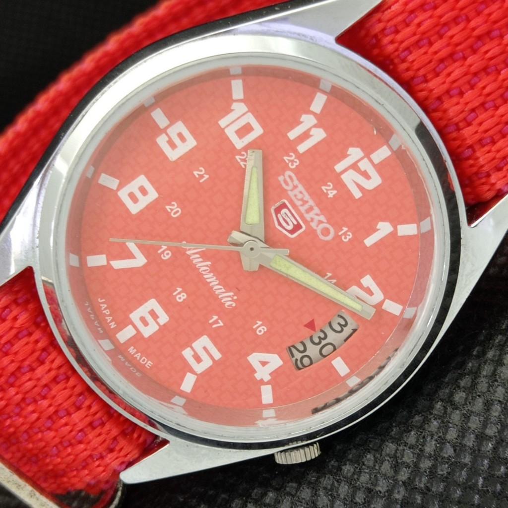 REFURBISHED VINTAGE SEIKO 5 AUTO 7009A JAPAN MENS DATE PEACH WATCH 598-a313008-9 SKU598-a313008
REFURBISHED VINTAGE SEIKO 5 AUTO 7009A JAPAN MENS DATE PEACH WATCH 598-a313008-9 SKU598-a313008