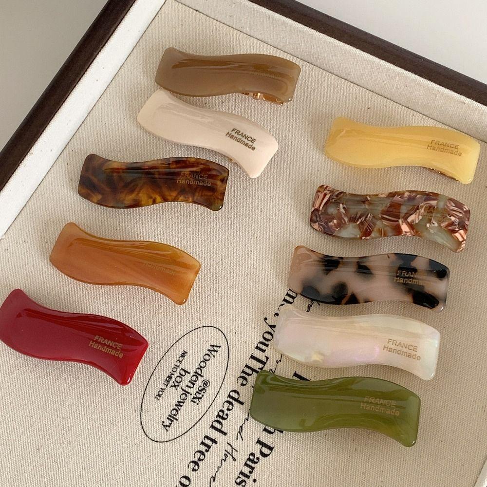 Acetic Acid High-end Duckbill Clip Acrylic French Bangs Clip Cute Wavy Hair Clip Woman s
Acetic Acid High-end Duckbill Clip Acrylic French Bangs Clip Cute Wavy Hair Clip Woman s