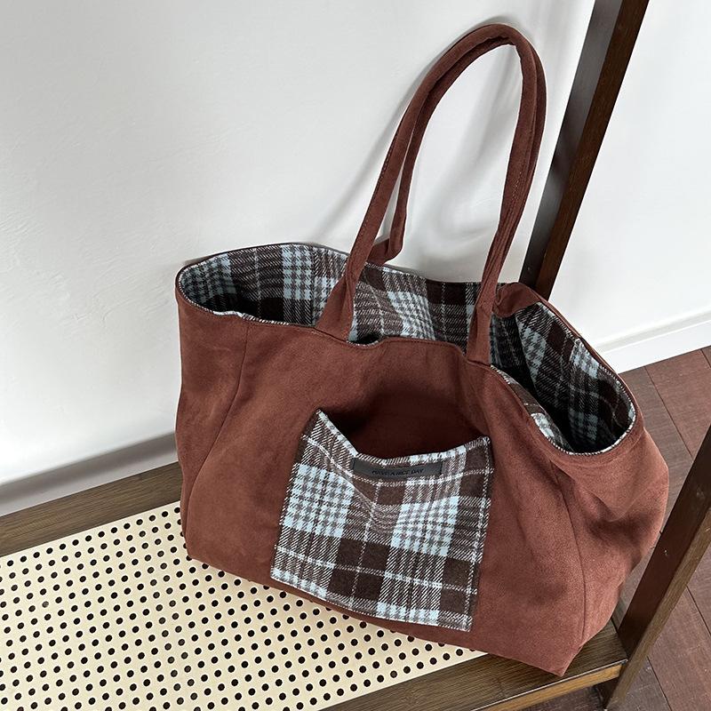 Autumn and winter plaid bag women s new fashion college style tote bag large-capacity shoulder bag коричневий
Autumn and winter plaid bag women s new fashion college style tote bag large-capacity shoulder bag коричневий