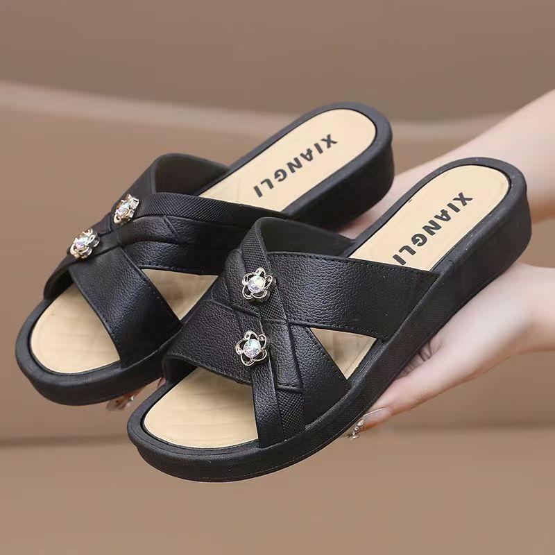 Bow one-word drag women s cool slippers go out non-slip round head soft sole plastic shoes fairy wind beach shoes 36 чорний
Bow one-word drag women s cool slippers go out non-slip round head soft sole plastic shoes fairy wind beach shoes 36 чорний