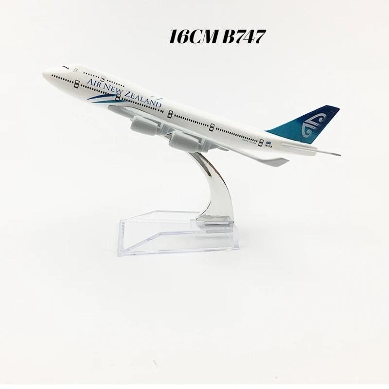16/20 см Air New Zealand Boeing 777 747 Модель самолета Литье под давлением Сплав Металл Модель самолета Игрушки для домашнего декора Коллекция белый
16/20 см Air New Zealand Boeing 777 747 Модель самолета Литье под давлением Сплав Металл Модель самолета Игрушки для домашнего декора Коллекция белый