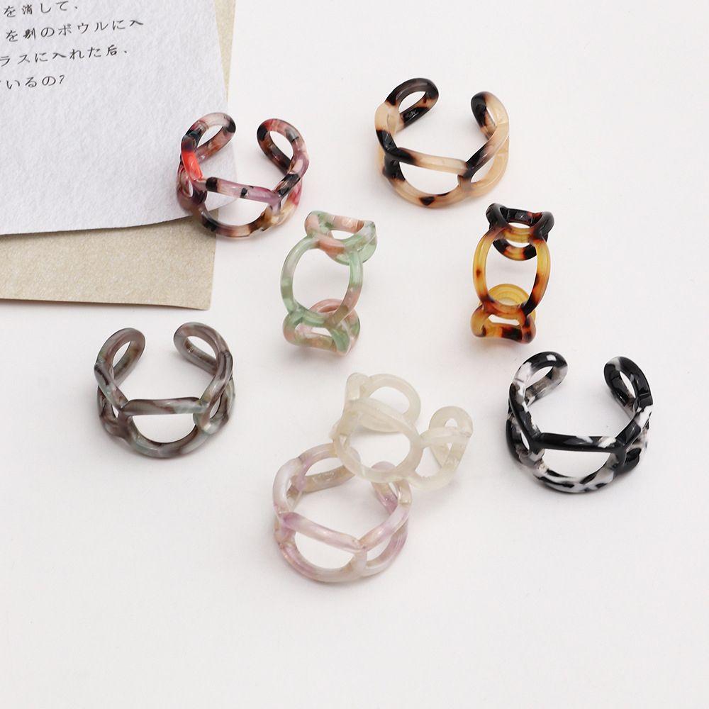 Geometric Elegant Round Fashion Jewelry Hollow Women Leopard Resin Rings Open Finger Ring Cross
Geometric Elegant Round Fashion Jewelry Hollow Women Leopard Resin Rings Open Finger Ring Cross