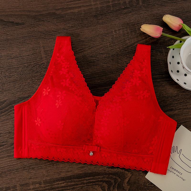 Large size bra summer light hole cup breathable gathering anti-light tube top bra no steel ring lace 44/100CD червоний
Large size bra summer light hole cup breathable gathering anti-light tube top bra no steel ring lace 44/100CD червоний