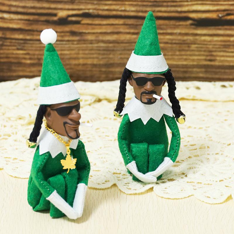 Snoop on A Stoop Рождественская кукла-эльф Черная фетровая кукла Кукла из смолы Оригинальный рождественский подарок Праздничные поздравления Подушка Семейное украшение
Snoop on A Stoop Рождественская кукла-эльф Черная фетровая кукла Кукла из смолы Оригинальный рождественский подарок Праздничные поздравления Подушка Семейное украшение