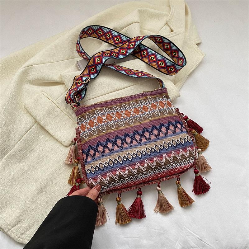 Bag Women s Spring New Fashion Simple Shoulder Bag Trend Retro Crossbody Bag Women s Large Capacity Tote Bag
Bag Women s Spring New Fashion Simple Shoulder Bag Trend Retro Crossbody Bag Women s Large Capacity Tote Bag