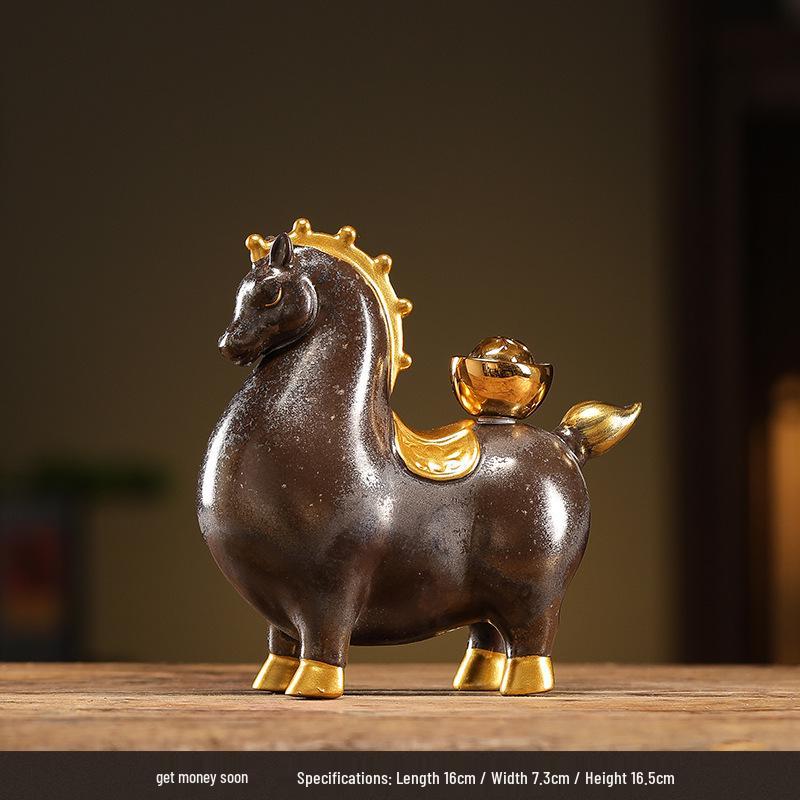 Rotatable Ceramic Lucky Horse Ornament for Home or Office Decoration, Ideal Gift for Birthdays and Grand Openings.
Rotatable Ceramic Lucky Horse Ornament for Home or Office Decoration, Ideal Gift for Birthdays and Grand Openings.