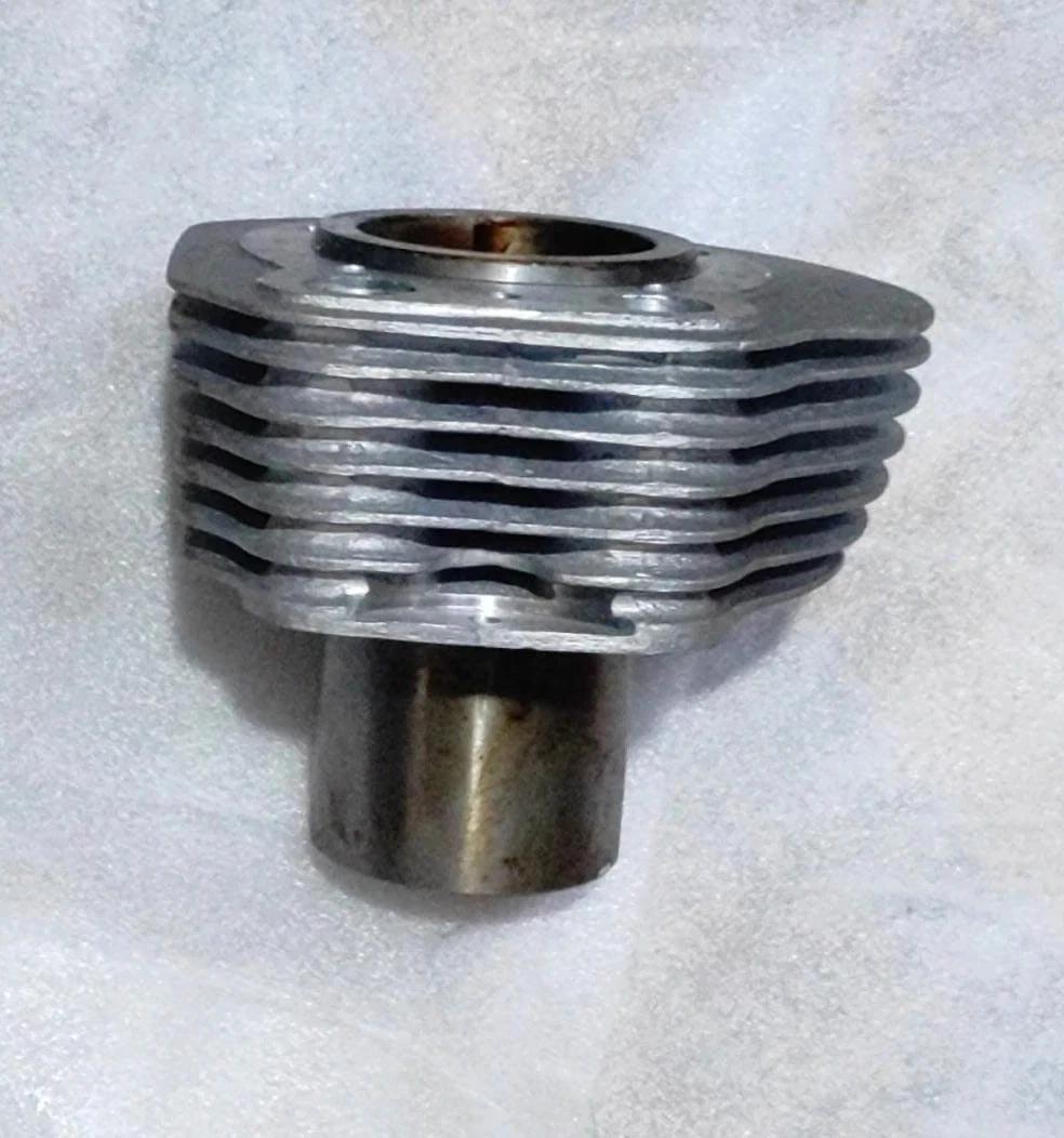 Fit For Royal Enfield 350 Light Alloy Barrel Cylinder 805001A Ww805001A
Fit For Royal Enfield 350 Light Alloy Barrel Cylinder 805001A Ww805001A