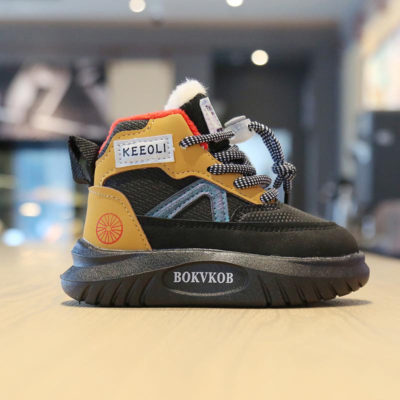 Новые теплые зимние сноубутсы для мальчиков с очень толстой вельветовой подкладкой 23: Insole 14.5cm чёрный
Новые теплые зимние сноубутсы для мальчиков с очень толстой вельветовой подкладкой 23: Insole 14.5cm чёрный