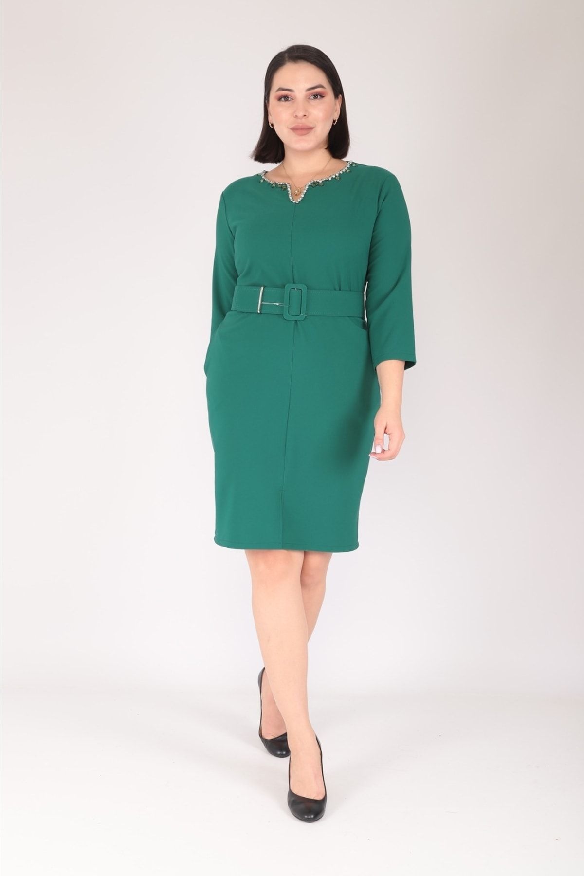 Women s Big Size Dress Sew-on Accessory Detailed Belted Straight Midi Plus Size Dress XL
Women s Big Size Dress Sew-on Accessory Detailed Belted Straight Midi Plus Size Dress XL