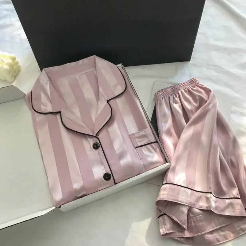 Жіноча піжама Ice Silk з короткими рукавами, імітаційний шовковий домашній одяг з короткими рукавами, однотонна студентська піжама в смужку, 2 шт./комплект L чорний
Жіноча піжама Ice Silk з короткими рукавами, імітаційний шовковий домашній одяг з короткими рукавами, однотонна студентська піжама в смужку, 2 шт./комплект L чорний