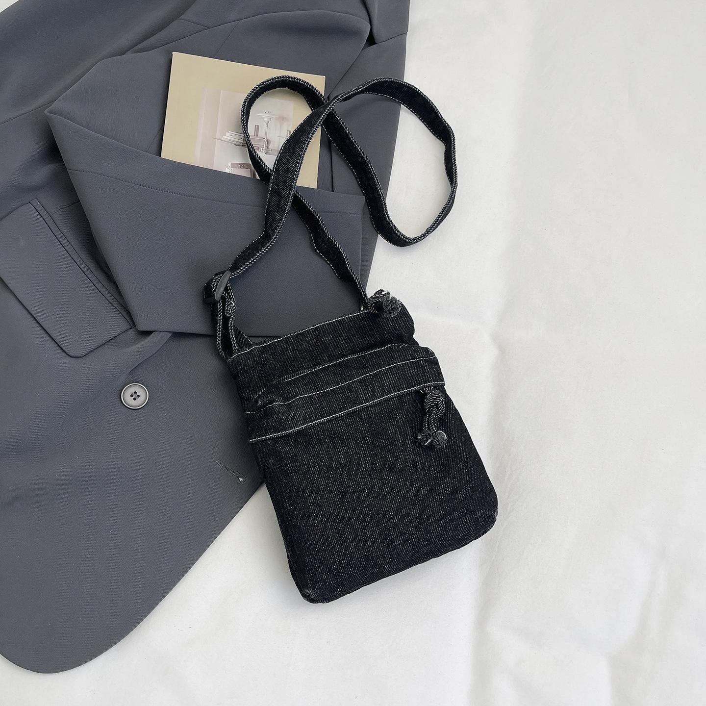 Korean Style Top Handle Bag Japanese Denim Casual and Simple Commuting Bag Fashiable and Versatile Women Crossbody Bag
Korean Style Top Handle Bag Japanese Denim Casual and Simple Commuting Bag Fashiable and Versatile Women Crossbody Bag