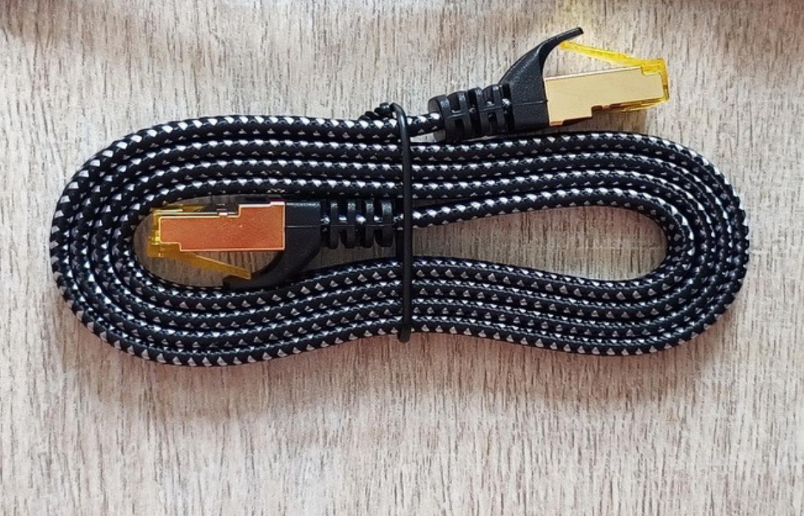 Інтернет кабель патч-корд RJ45 SUNROZ Cat8 LAN-кабель мережевий шнур з обплетенням, 1м Black (A48751)
Інтернет кабель патч-корд RJ45 SUNROZ Cat8 LAN-кабель мережевий шнур з обплетенням, 1м Black (A48751)