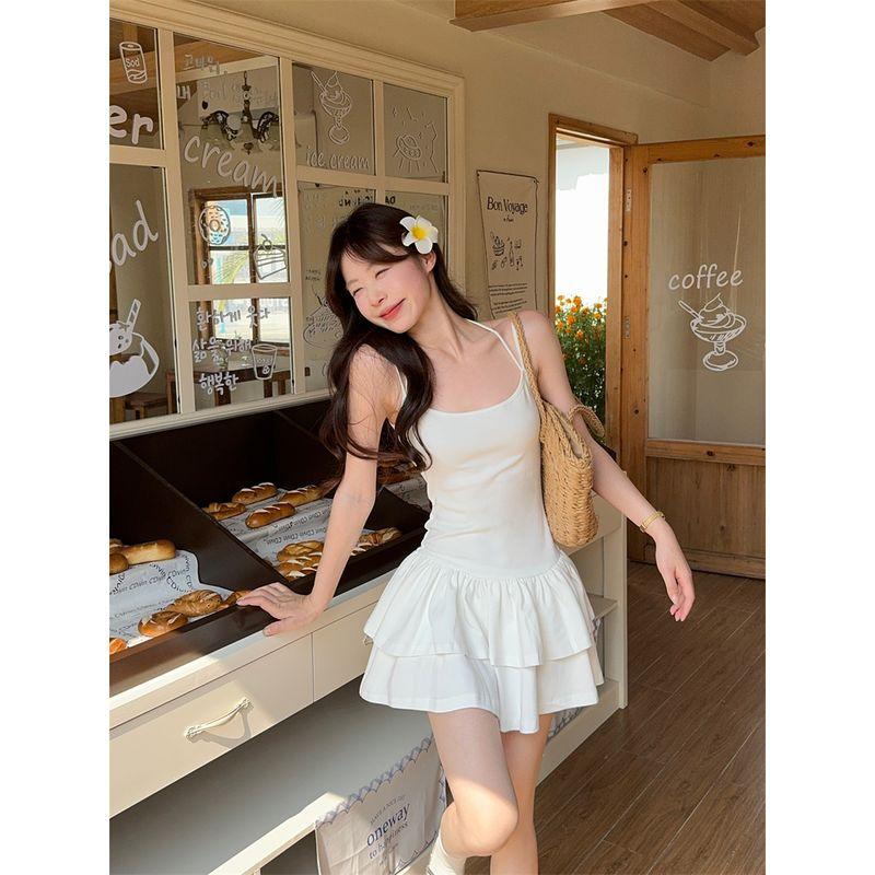 Kumikumi Sweet and Spicy Style Niche Chic Sling Dress Women Summer Waist Hugging Slimming Age-Reducing Cake Skirt Short dress White L
Kumikumi Sweet and Spicy Style Niche Chic Sling Dress Women Summer Waist Hugging Slimming Age-Reducing Cake Skirt Short dress White L