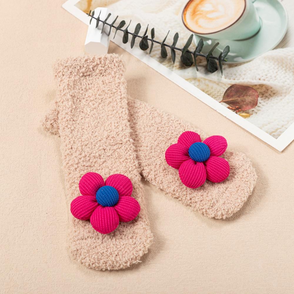 Новые милые носки с цветочками для малышки, противоскользящие, мягкие однотонные носки для пола для малышей, для новорожденных
Новые милые носки с цветочками для малышки, противоскользящие, мягкие однотонные носки для пола для малышей, для новорожденных