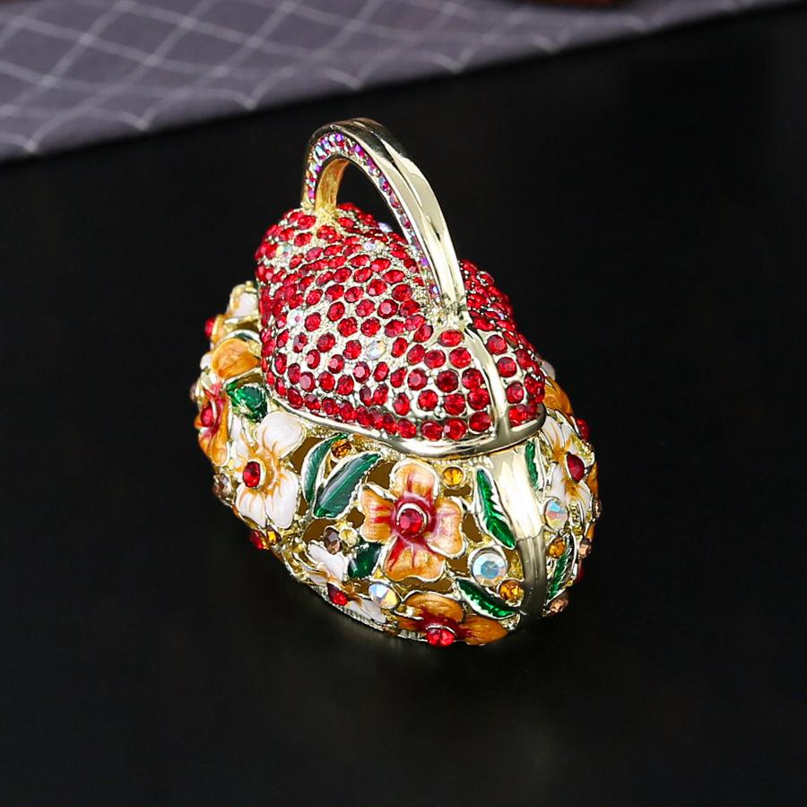 Explosive metal cloisonné handicrafts Chinese enamel jewelry box creative home decoration flower basket bag knick-knacks
Explosive metal cloisonné handicrafts Chinese enamel jewelry box creative home decoration flower basket bag knick-knacks
