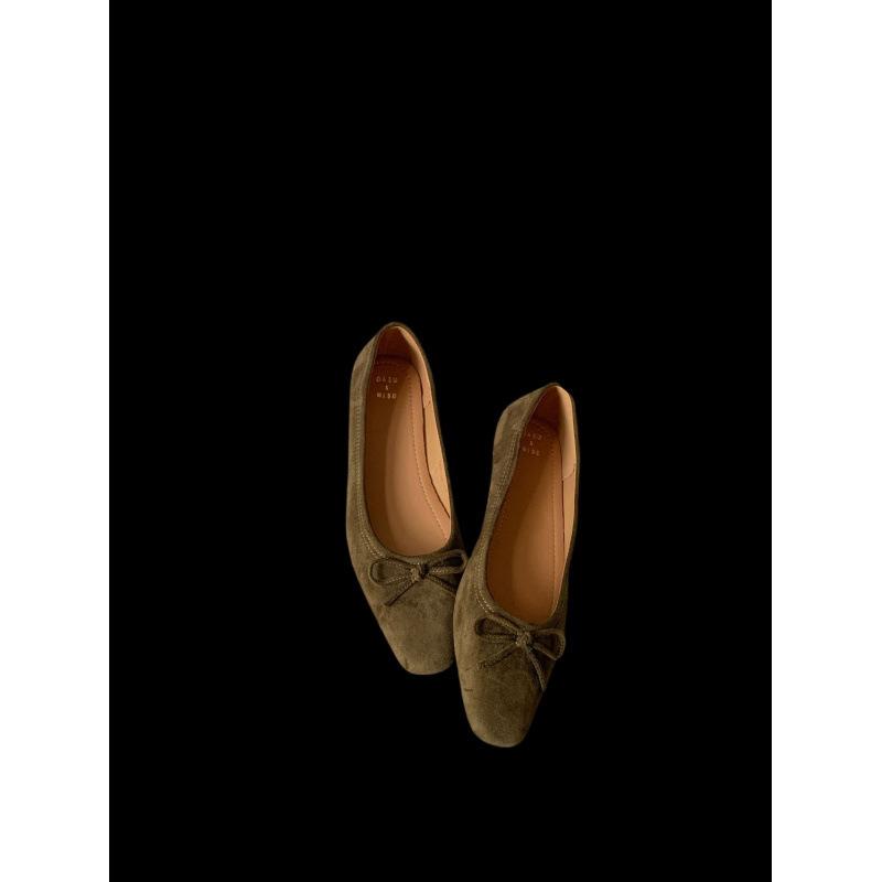 2025 autumn new Korean version square head suede bow flat-soled single shoes shallow mouth soft-soled women s shoes 39 зелёный
2025 autumn new Korean version square head suede bow flat-soled single shoes shallow mouth soft-soled women s shoes 39 зелёный