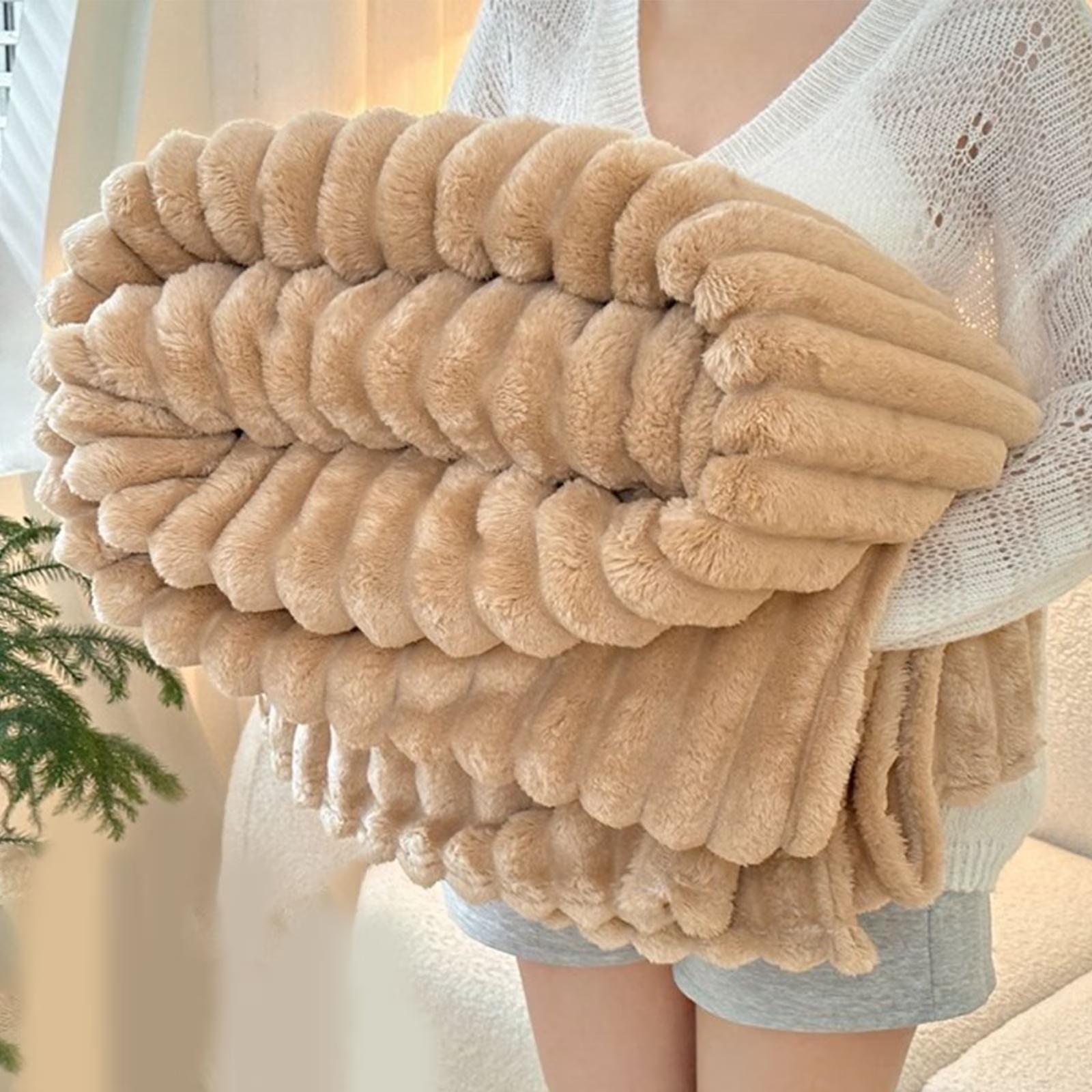 Удобный искусственный диванный плед, легкий, удобный и мягкий кремовый большой плед для дивана, кровати, гостиной, 40 дюймов, кофейный One Size
Удобный искусственный диванный плед, легкий, удобный и мягкий кремовый большой плед для дивана, кровати, гостиной, 40 дюймов, кофейный One Size