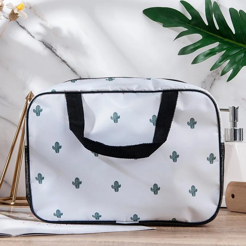 New Girl Outside Travel Toiletry Bag Case Femal Zipper Makeup Bag Organizer Fashion Flower Print Women Tote Large Cosmetic Bag белый
New Girl Outside Travel Toiletry Bag Case Femal Zipper Makeup Bag Organizer Fashion Flower Print Women Tote Large Cosmetic Bag белый