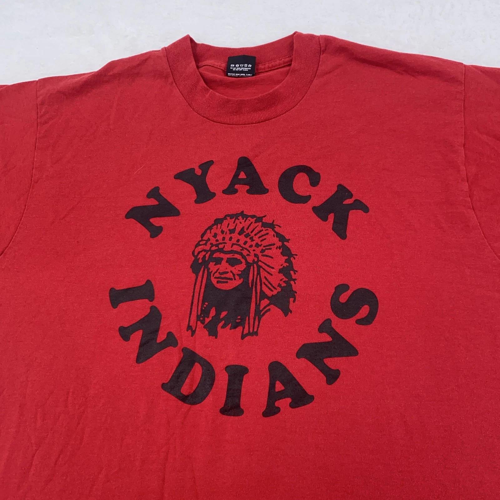 Винтажная мужская футболка Nyack Indians New York High School, размер XL, красная, сделано в США, 90-е 4XL
Винтажная мужская футболка Nyack Indians New York High School, размер XL, красная, сделано в США, 90-е 4XL