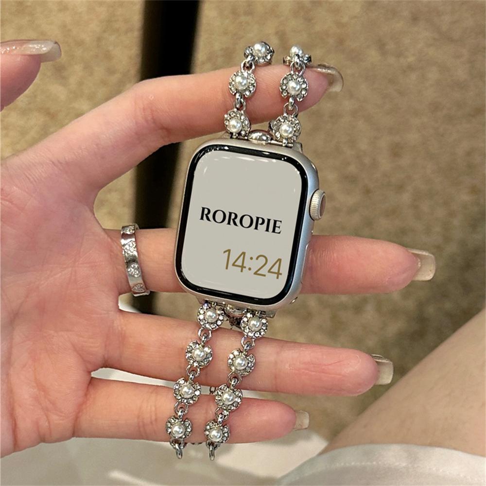 Ремешок для часов, роскошный металлический ремешок с жемчужным цветком для Apple Watch, серия 49 мм, 7, 8, 9, 41 мм, 45, браслет на запястье для девочек, браслет для iWatch SE 6, 5, 4, 38, 40 мм, 44 мм 38 40 41 MM
Ремешок для часов, роскошный металлический ремешок с жемчужным цветком для Apple Watch, серия 49 мм, 7, 8, 9, 41 мм, 45, браслет на запястье для девочек, браслет для iWatch SE 6, 5, 4, 38, 40 мм, 44 мм 38 40 41 MM