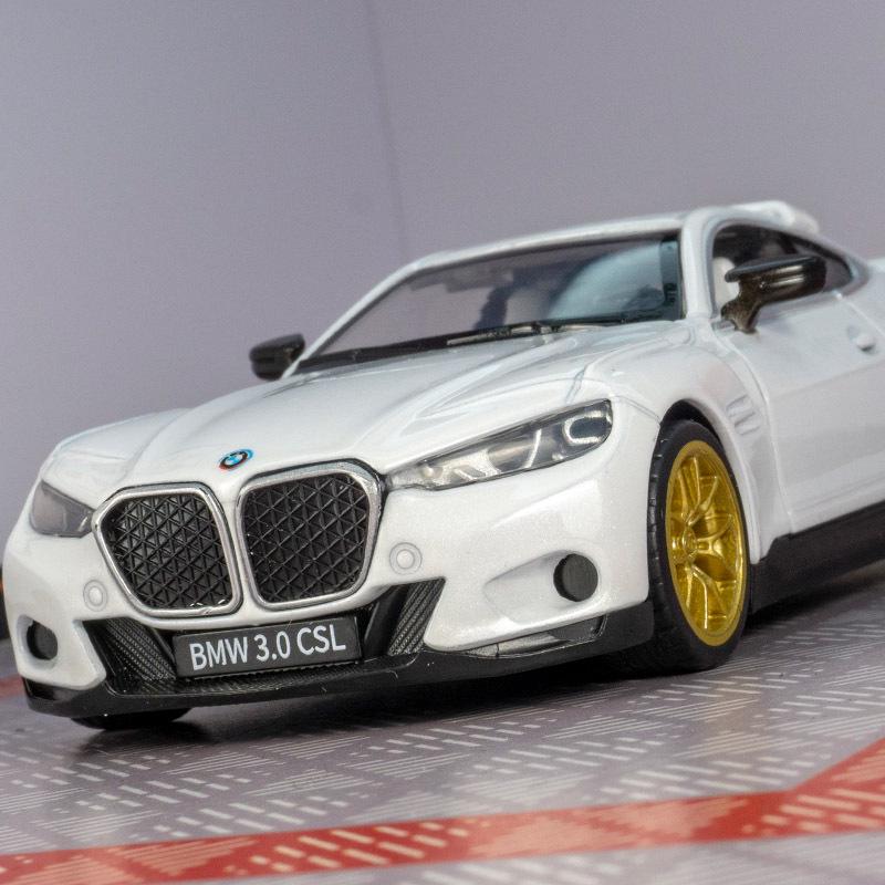 Caipo 88732 3.0 CSL Модель суперкара из сплава со звуковыми и световыми эффектами и инерционным механизмом
Caipo 88732 3.0 CSL Модель суперкара из сплава со звуковыми и световыми эффектами и инерционным механизмом