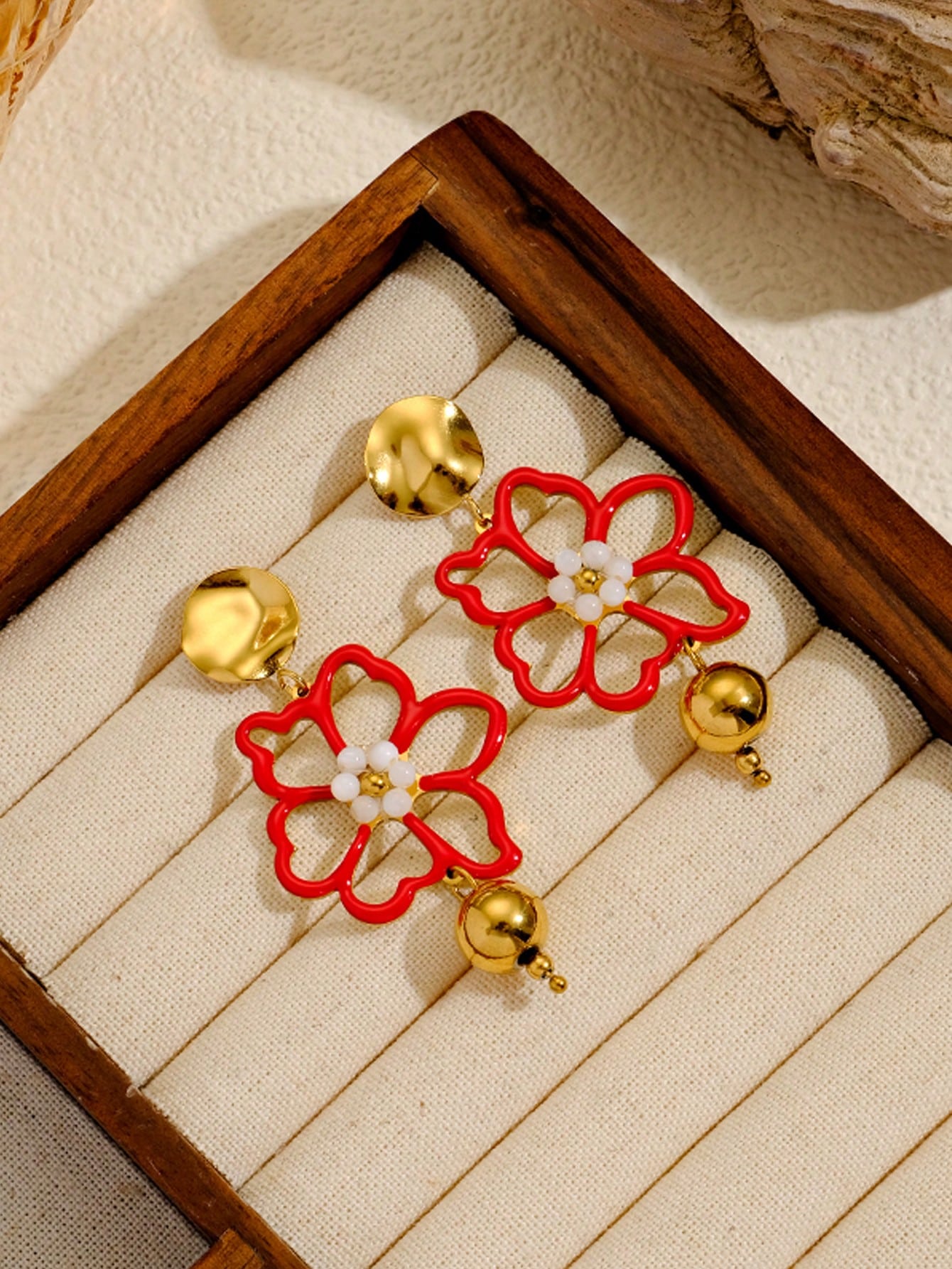 Модные серьги-подвески для женщин красный
Модные серьги-подвески для женщин красный