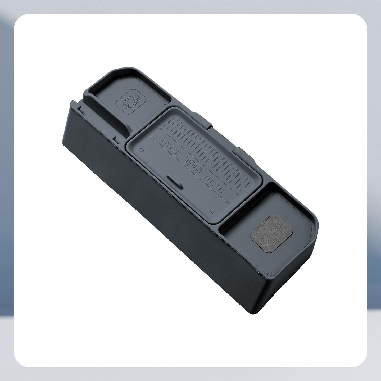 Lynk & Co 900 Silicone Car Storage Box: Versatile Rear Screen Organizer
Lynk & Co 900 Silicone Car Storage Box: Versatile Rear Screen Organizer
