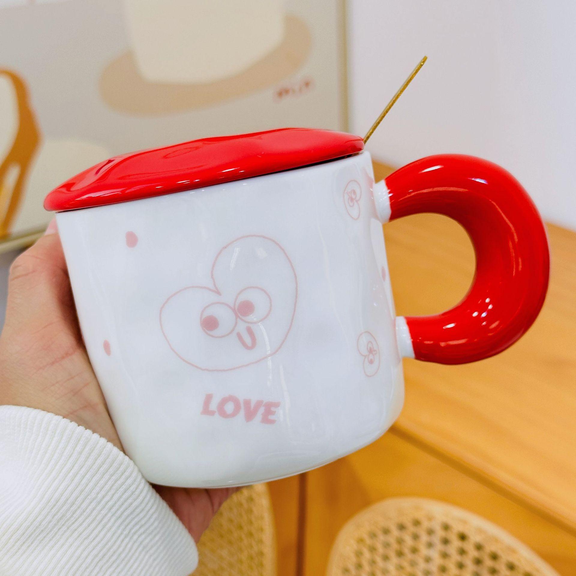 Праздничная керамическая чашка с крышкой-ложкой, фейерверком, оранжевой кружкой для девочек, высокоточной чашкой для воды, домашним сердцем для девочек 350ML
Праздничная керамическая чашка с крышкой-ложкой, фейерверком, оранжевой кружкой для девочек, высокоточной чашкой для воды, домашним сердцем для девочек 350ML