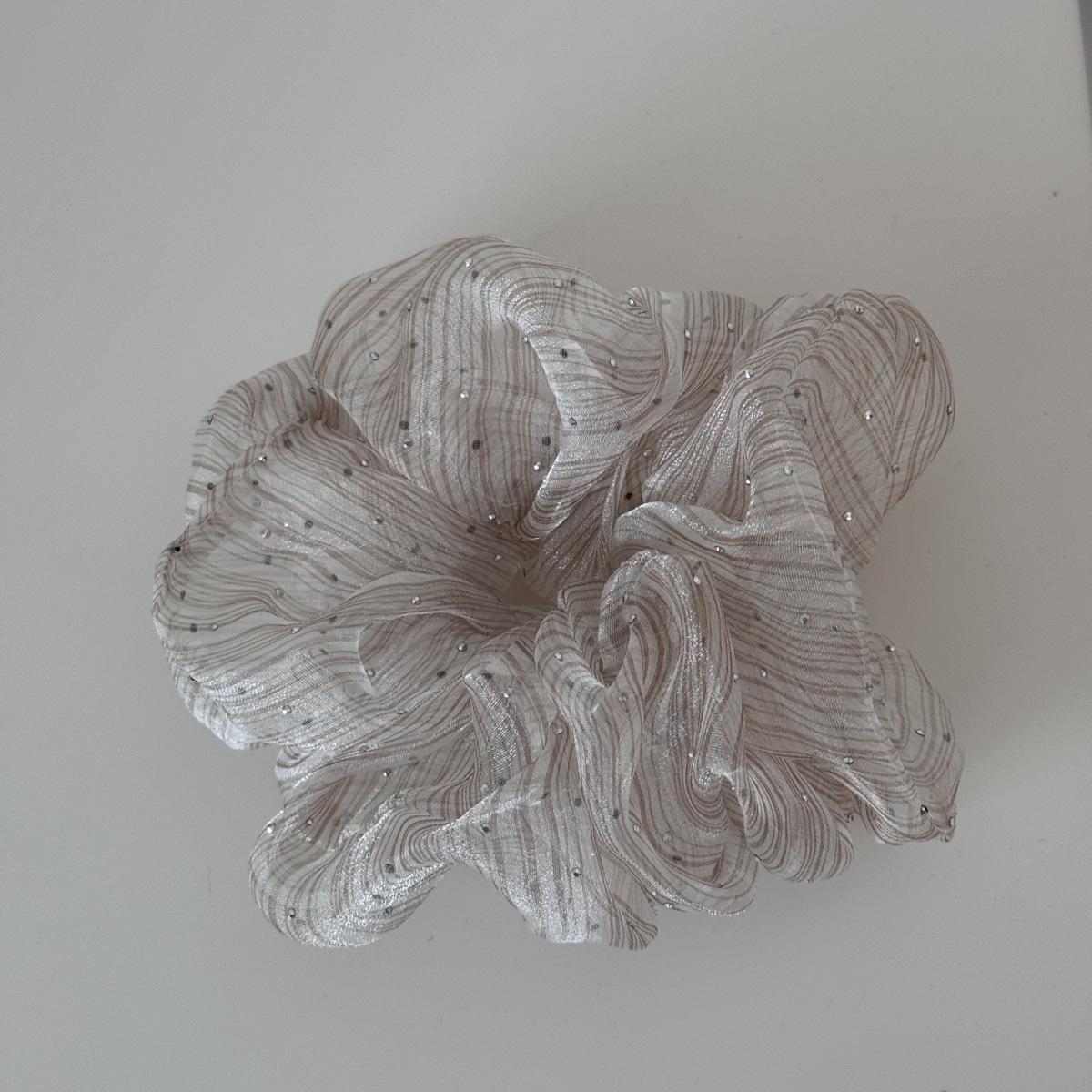 Elegant Rhinestone Star Striped Gauze Hair Tie for Women
Elegant Rhinestone Star Striped Gauze Hair Tie for Women