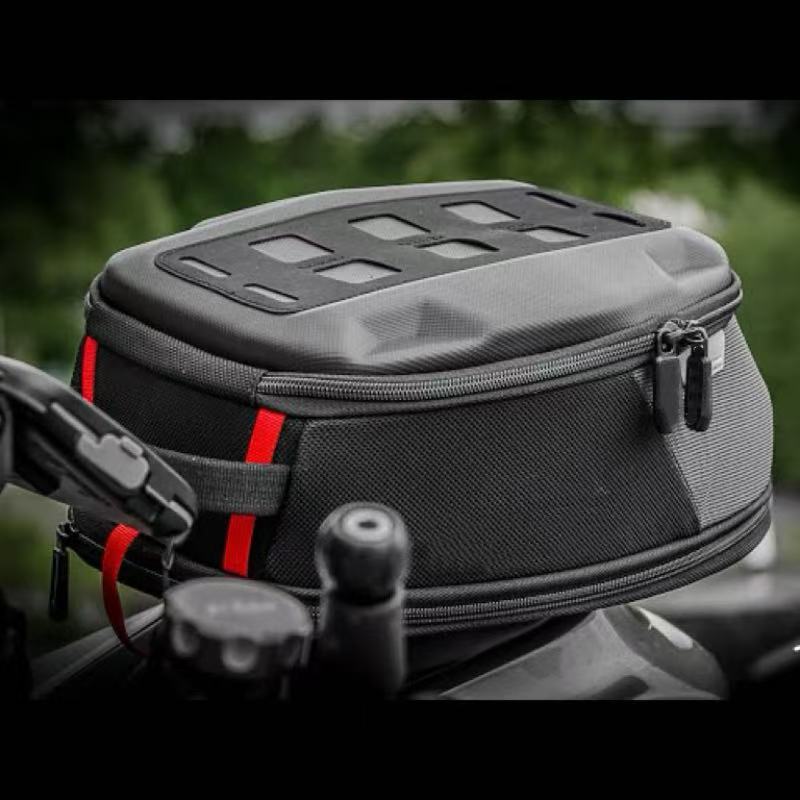 Fuel Tank Bag For SUZUKI Suzuki GSX-8T GSX-8R GSX-8S Motorcycle Waterproof Racing Bags Tanklock чорний
Fuel Tank Bag For SUZUKI Suzuki GSX-8T GSX-8R GSX-8S Motorcycle Waterproof Racing Bags Tanklock чорний