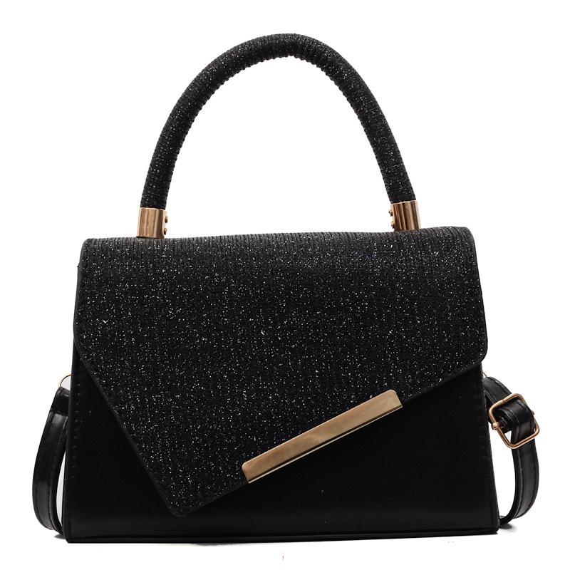 Splicing small square bag women s 2 new texture contrasting color handbag fashionable and simple commuter shoulder messenger bag чёрный
Splicing small square bag women s 2 new texture contrasting color handbag fashionable and simple commuter shoulder messenger bag чёрный