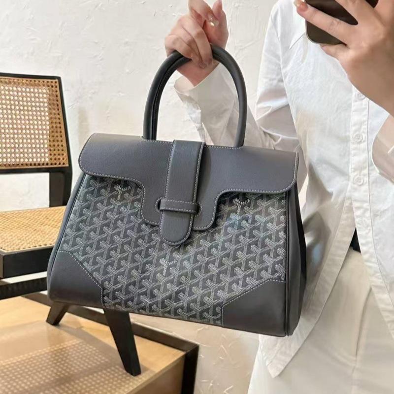 Large Genuine Leather Tote Bag for Women, Spacious Cowhide Work Handbag, Fashionable Laptop Purse, Versatile Carryall Shopper Bag
Large Genuine Leather Tote Bag for Women, Spacious Cowhide Work Handbag, Fashionable Laptop Purse, Versatile Carryall Shopper Bag