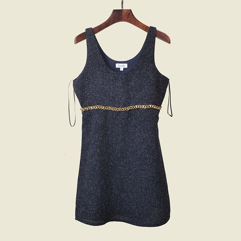 Маленькое грузовое летнее платье-жилет без рукавов в тайском стиле, элегантное, с металлической цепочкой, облегающее талию, темпераментная юбка, экспортное платье Black XS
Маленькое грузовое летнее платье-жилет без рукавов в тайском стиле, элегантное, с металлической цепочкой, облегающее талию, темпераментная юбка, экспортное платье Black XS