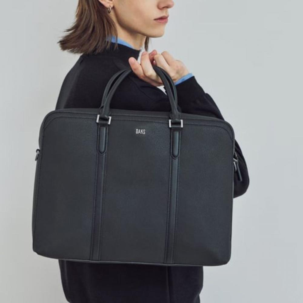 Daks Black Cowhide Briefcase Dbba6f141bk Single option
Daks Black Cowhide Briefcase Dbba6f141bk Single option