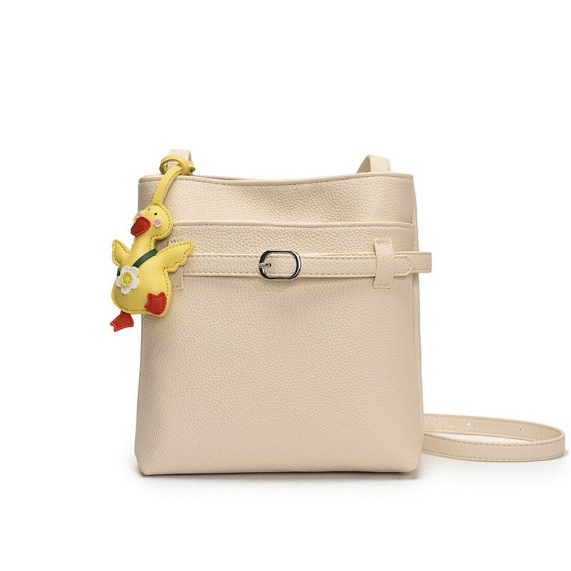 Маленькая квадратная сумка женская новая модная универсальная на плечо, сумка-мессенджер no pendant белый
Маленькая квадратная сумка женская новая модная универсальная на плечо, сумка-мессенджер no pendant белый